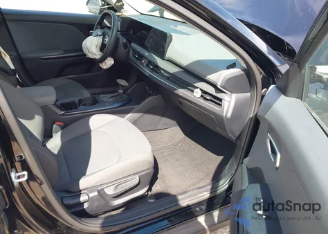 2025 Kia K4 Lxs from USA, damaged, VIN 3KPFT4DE5SE023248